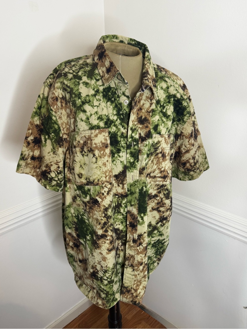 Men’s Sun + Stone Green and Brown Tie-Dye Button-Up Shirt